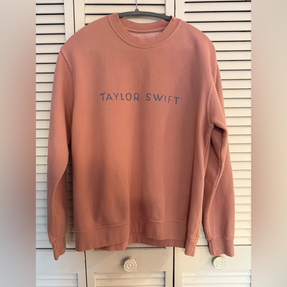 Taylor Swift 1989 (Taylor's
Version) Pink
Crewneck - M